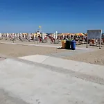 Il Mare Finestra Apartment *